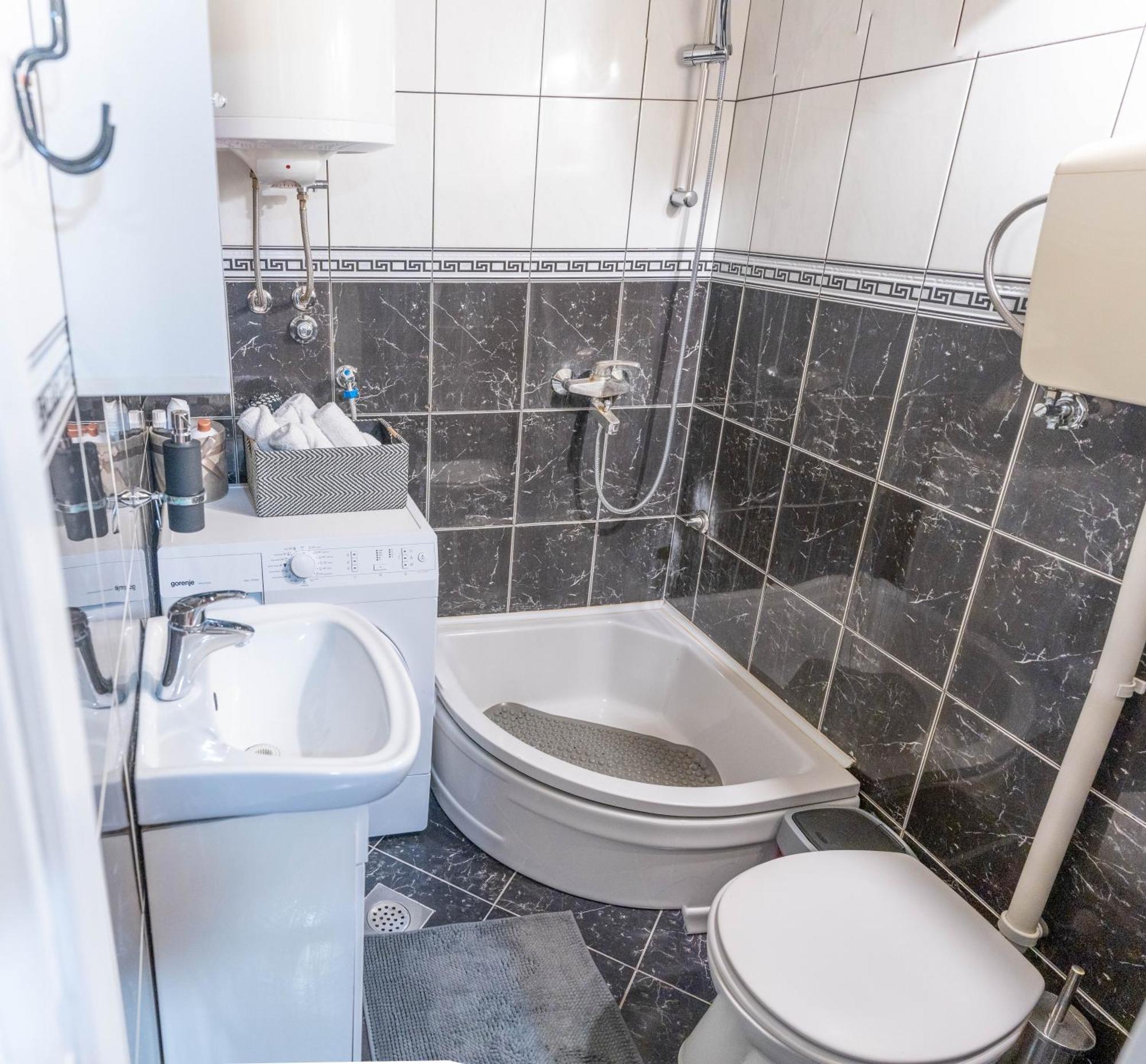 Apartman Lili 크닌 외부 사진